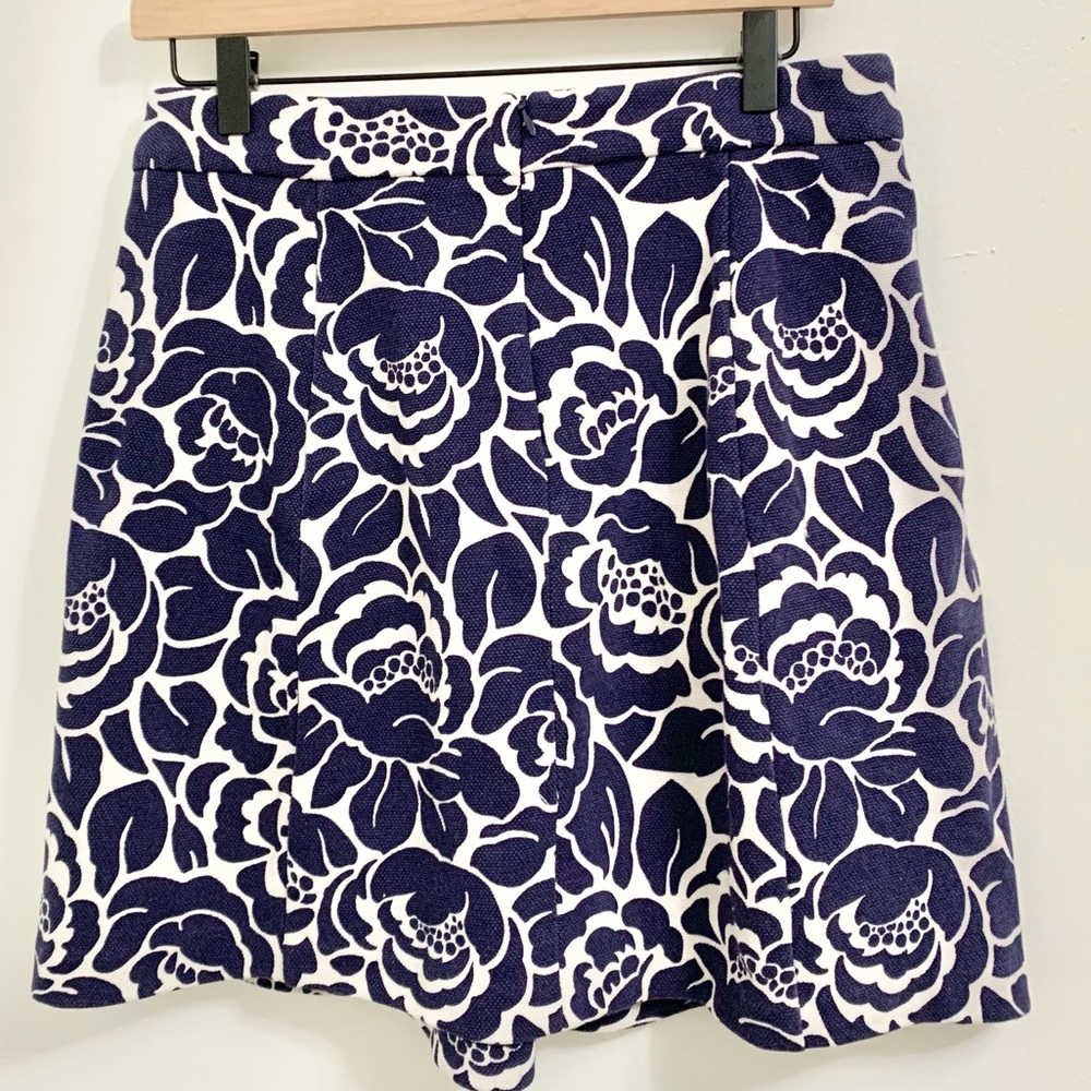 Boden Floral 2 Pocket Textured Mini Skirt - Navy & White - 8